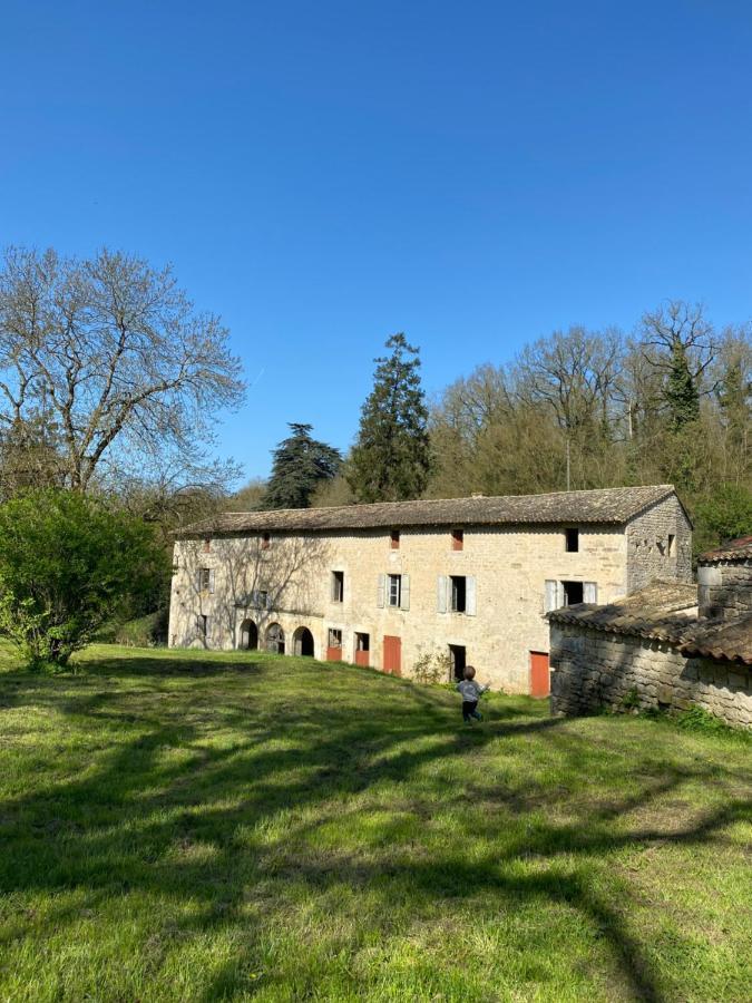 Chateau Des Loups - Les Pommiers Echire Экстерьер фото