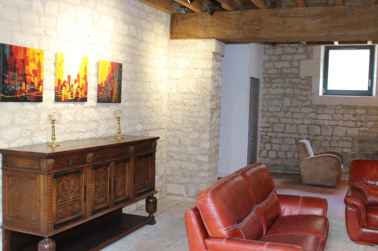 Chateau Des Loups - Les Pommiers Echire Экстерьер фото